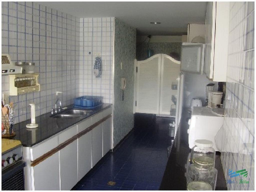Apartamento en Brava, 3 dormitorios *