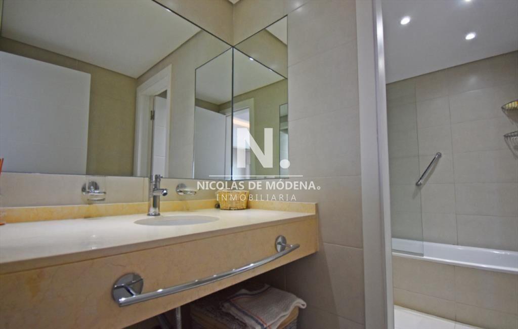 Vende apartamento de 2 dormitorios en Brava Punta