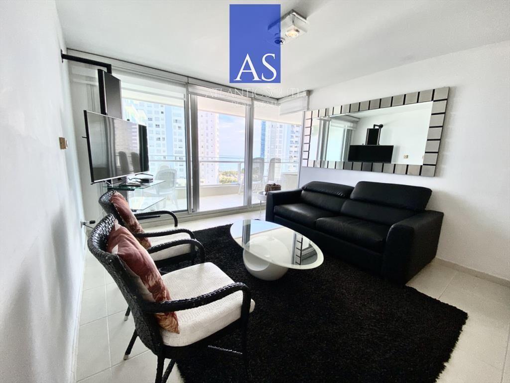Apartamento en Venta Seasons Tower Playa Mansa