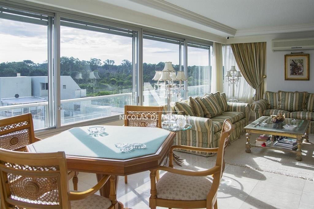 Departamento de 3 dormitorios en venta en Playa