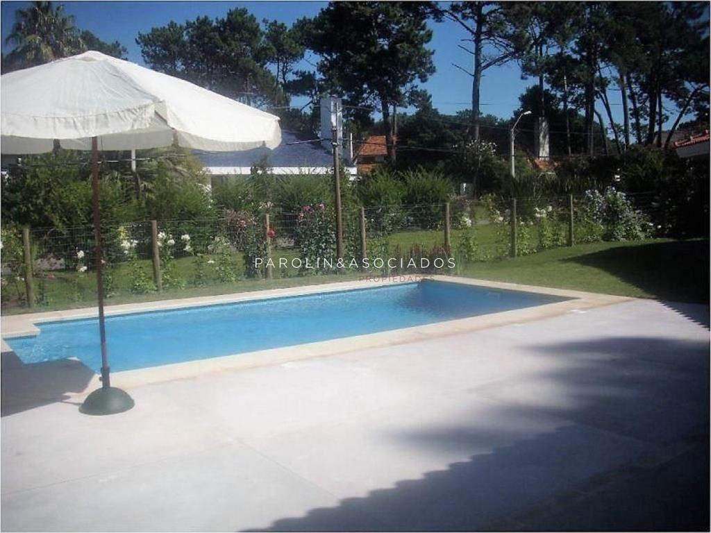 Casa en venta de 4 dormitorios en Lugano, Punta