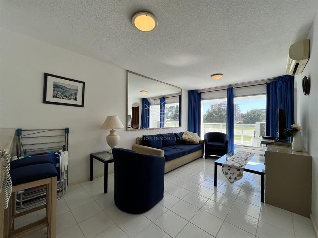 Apartamento en venta   ? Playa Mansa, Punta del