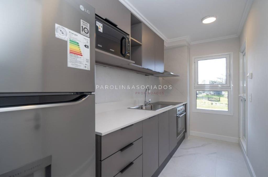 Apartamento en Alquiler de 2 dormitorio frente al