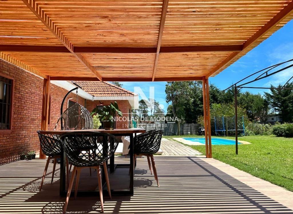 En venta chalet en Marly - Punta del Este de 4