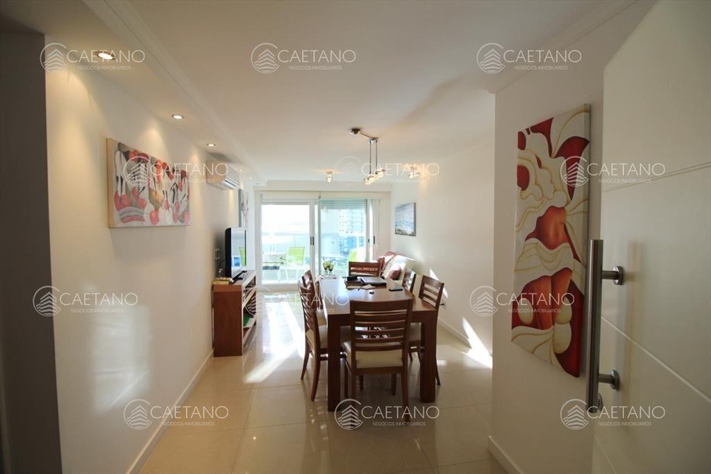Apartamento con servicios en venta y alquiler en