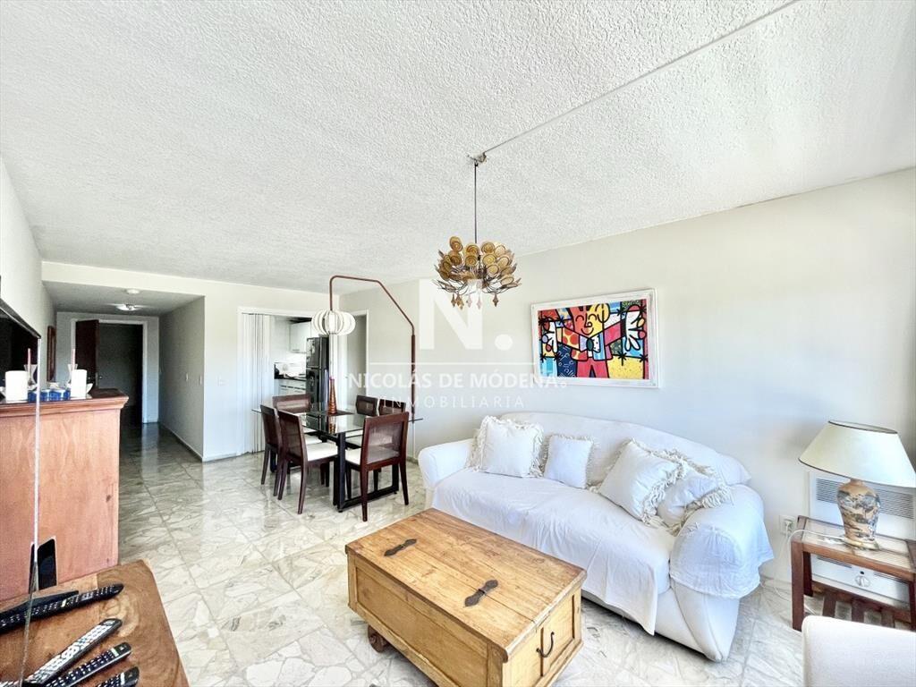 Apartamento en venta 2 dormitorios Playa Mansa,