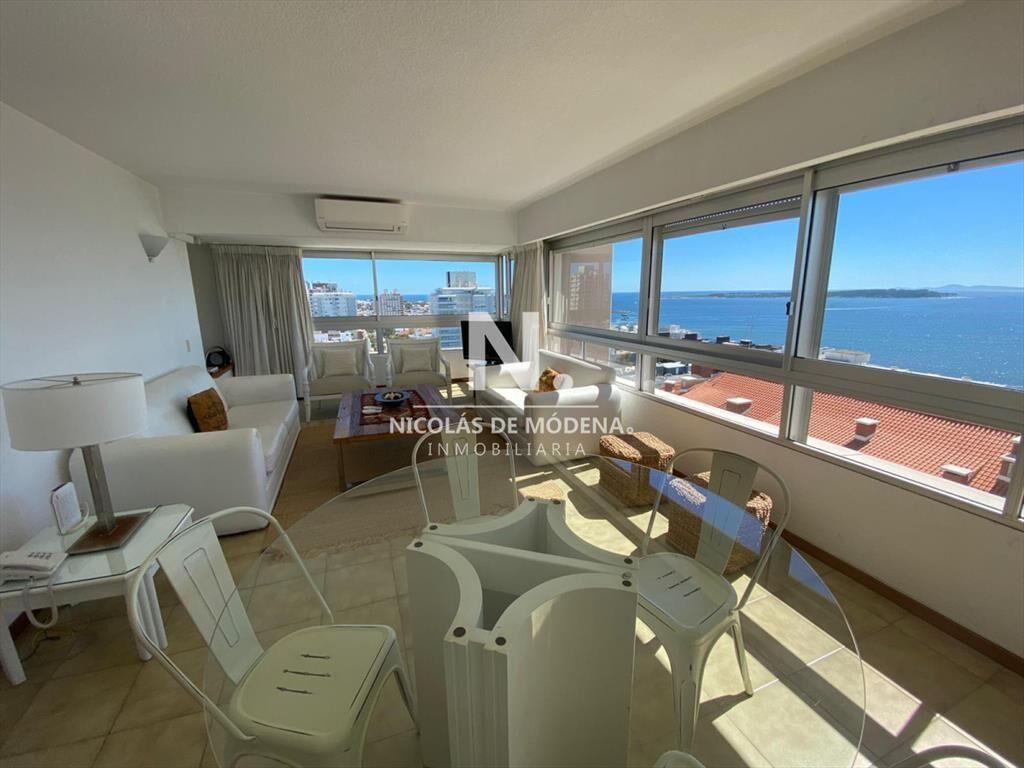 Apto en Peninsula de 3 dor, 3 baños cocina con