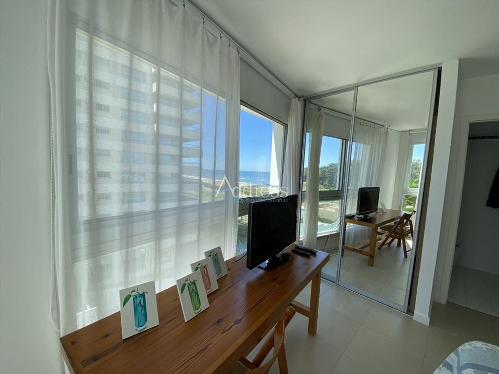 ¡Espectacular apartamento en primera linea frente a la bra