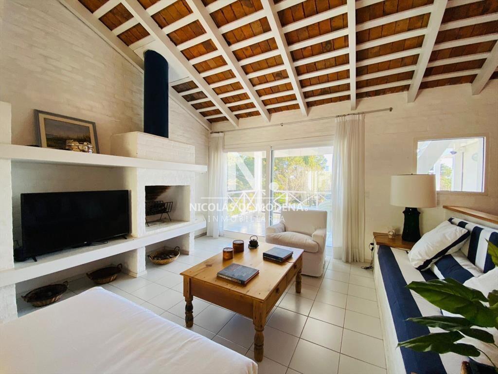 Apartamento La Barra Tres Dormitorios
