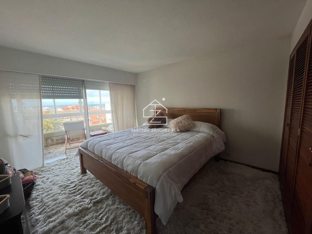 Apartamento con vista al mar