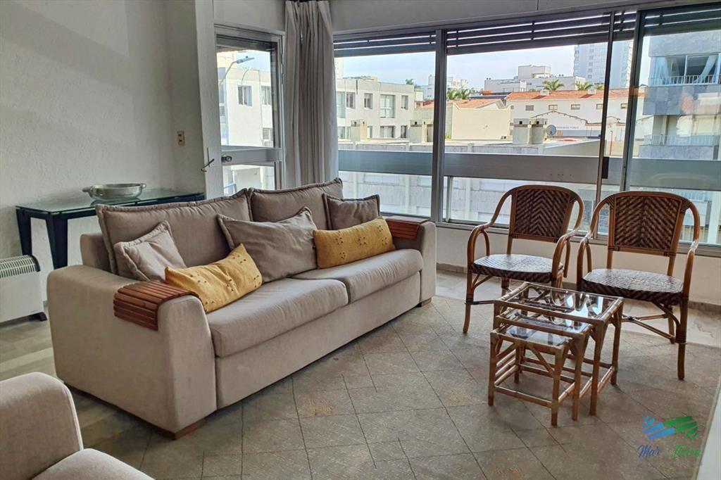 En venta apartamento 3 dormitorios con parrillero propio y