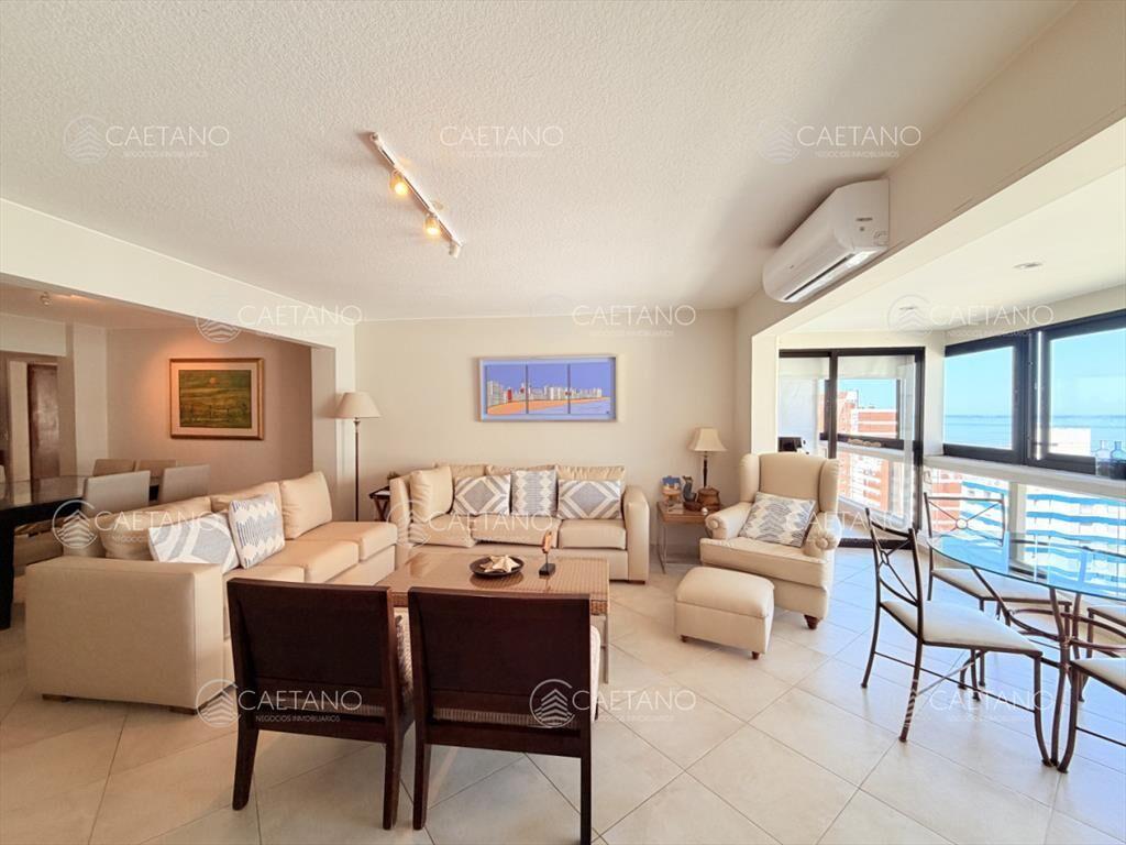 Venta apartamento 4 dormitorios. Playa brava, del