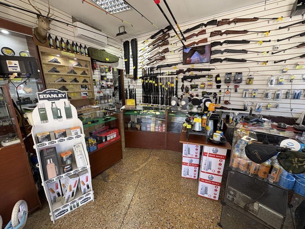 Venta de tres locales comerciales en padron unico CON RENTA