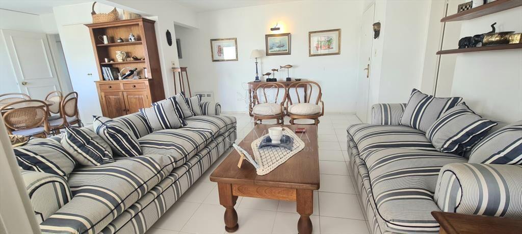 Hermoso apto con vista directa y hermosa al mar