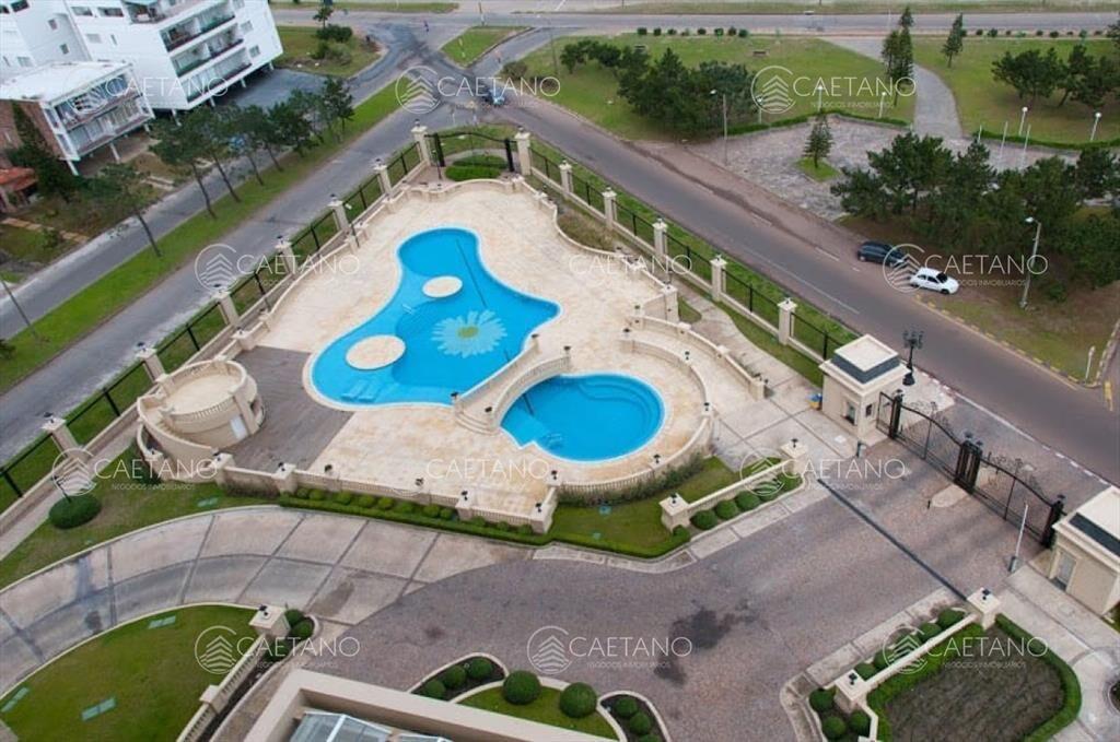 Espectacular apartamento en Mansa Punta del Este,
