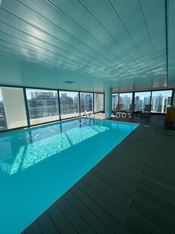 Apartamento en venta en edificio Onix, Punta del