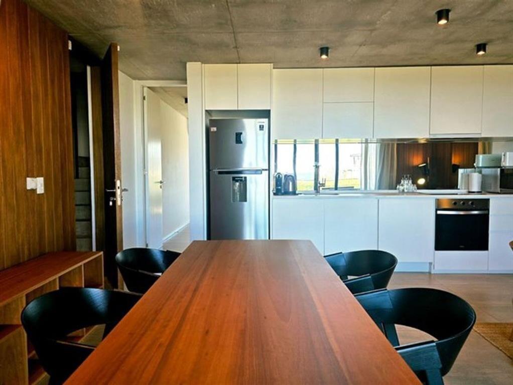 SEMIPISO EN VENTA EN MANANTIALES,2 DOR/2 BAÑOS