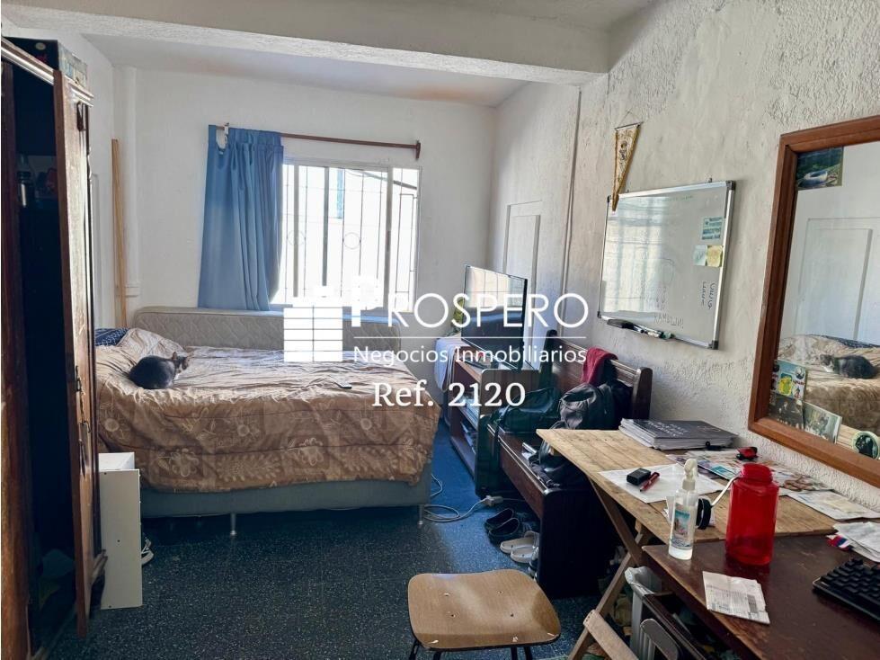 2120/p Venta Casa 4dorm+ altillo Tres Cruces Garaje