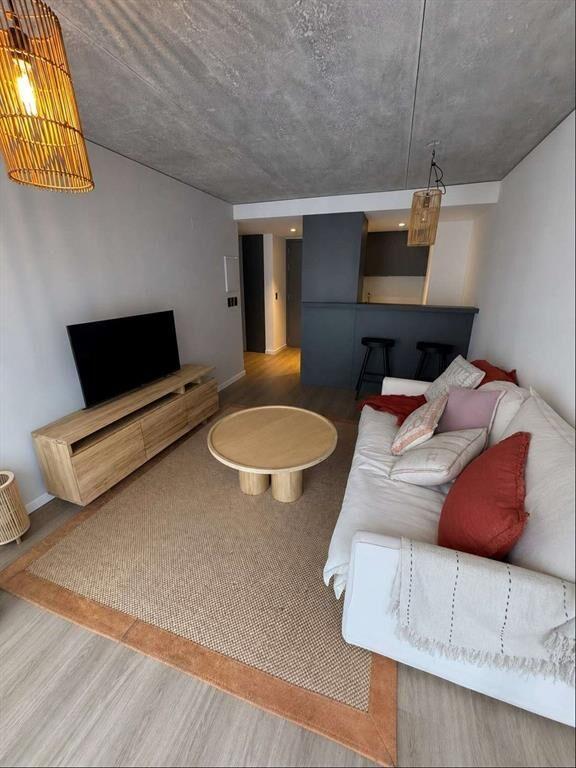 APARTAMENTO DE 1 DORMITORIO CON PATIO EN ALQUILER EN MALVÍN