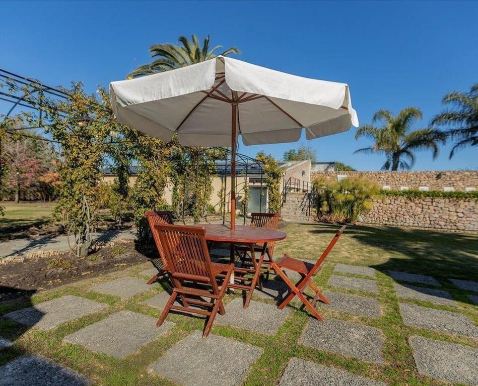 Hotel en Venta con vista al Rio , 20 habitaciones de 28 m2
