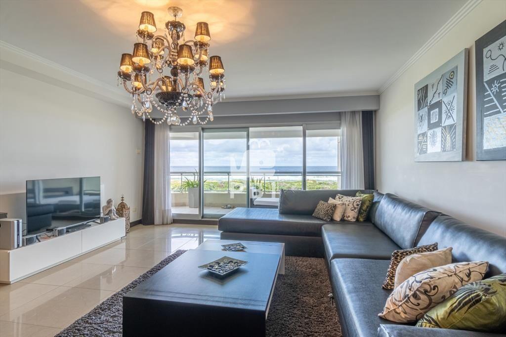 Espectacular apartamento en venta 3 suites y  - -