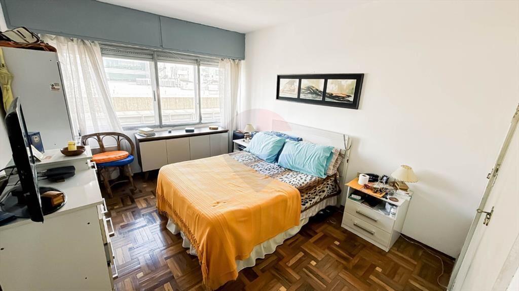 VENTA APTO CORDON 2 DORM Y COCHERA