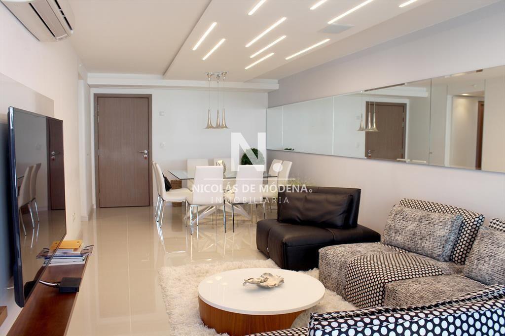 Vende apartamento de 3 dormitorios con parrillero