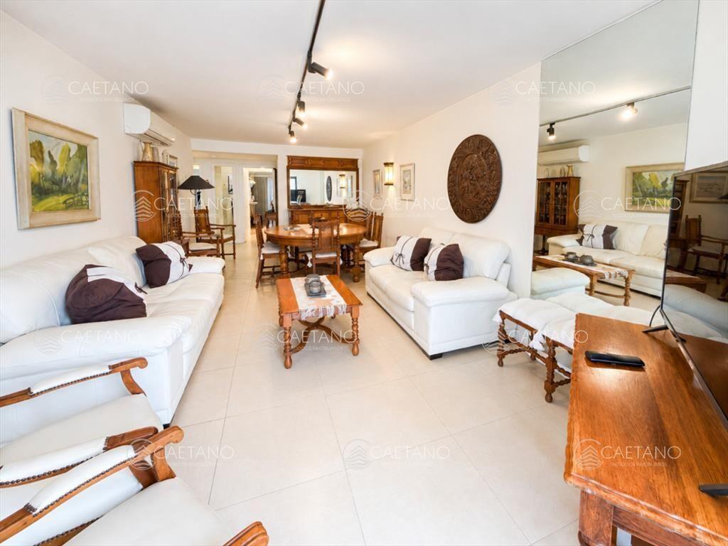 Venta apartamento 3 dormitorios - Playa Brava,