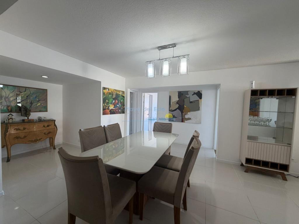Apartamento de 3 dormitorios en alquiler anual e