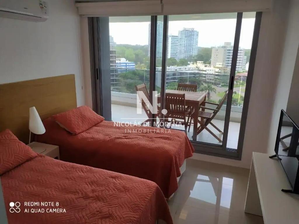 Venta Departamento - 3 dormitorios - Playa brava