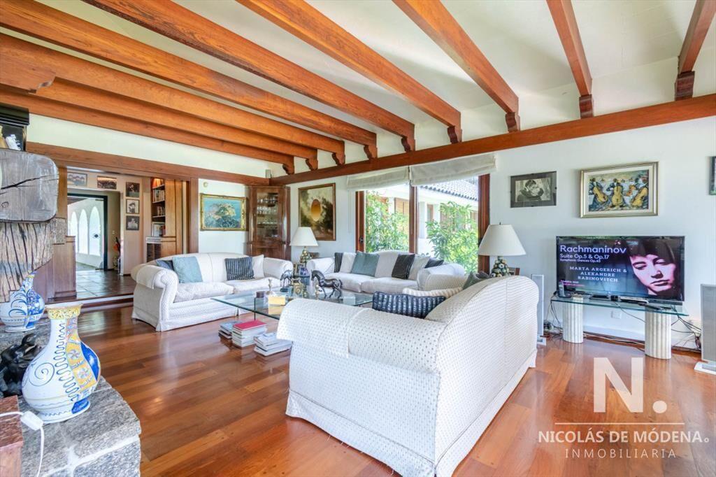 Casa en Venta Barrio Golf Punta del Este de Seis Dormitorio