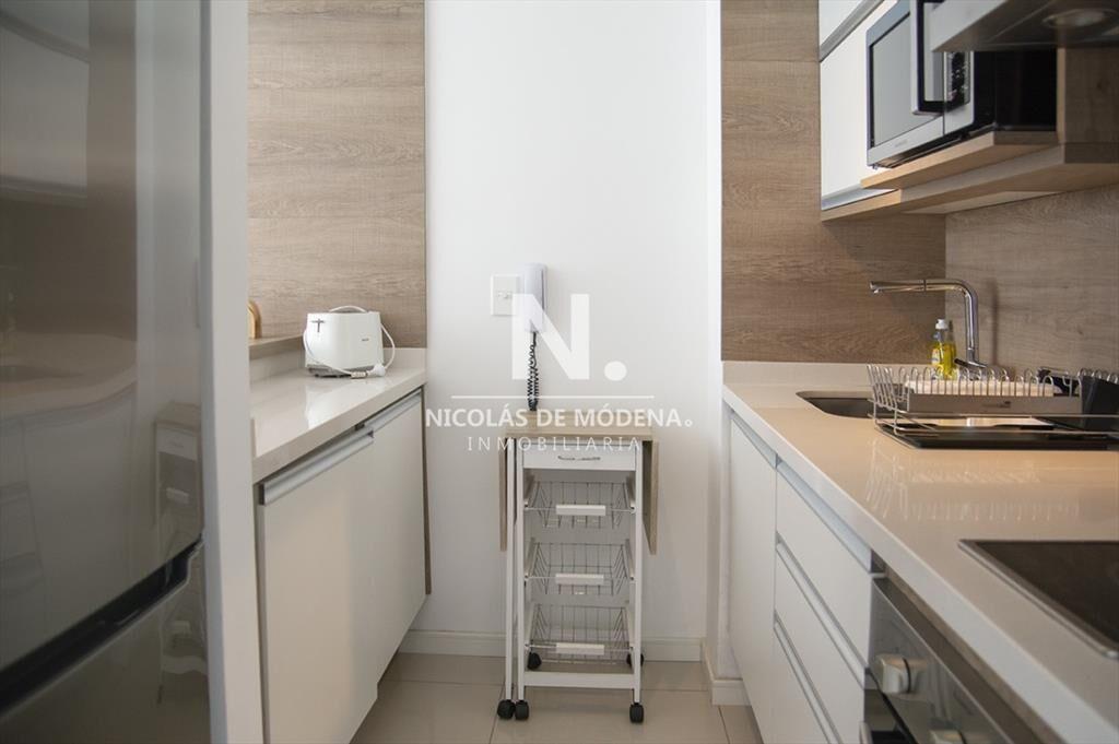 Departamento de 1 dormitorio en playa Mansa. DEL