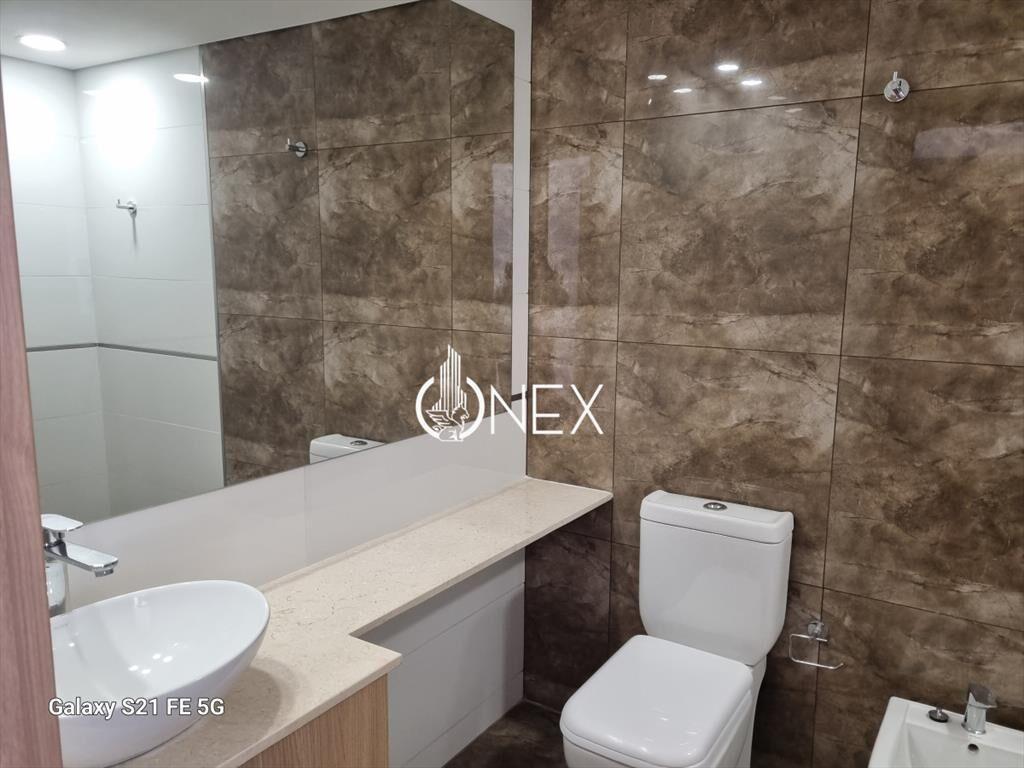 Se vende apartamento amplio estrenar en Malvín, Montevideo