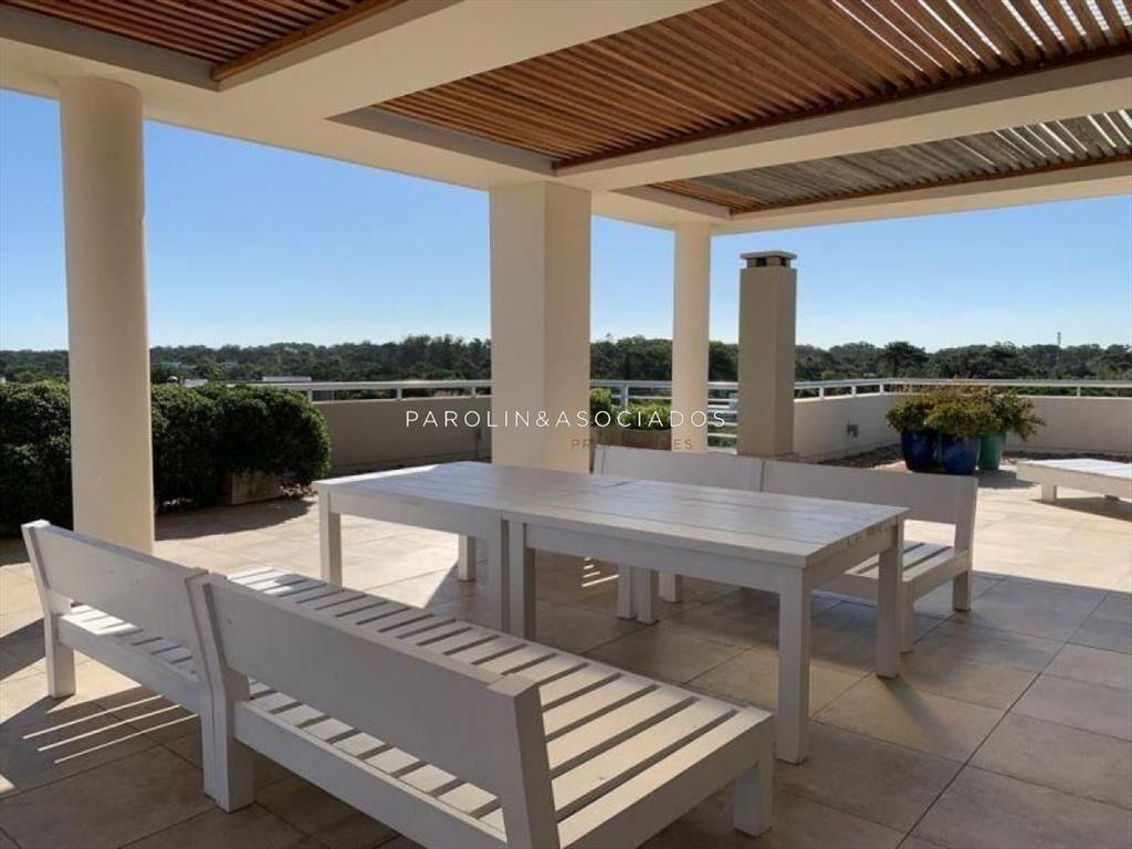 Apartamento en venta de 3 dormitorios en Terrazas