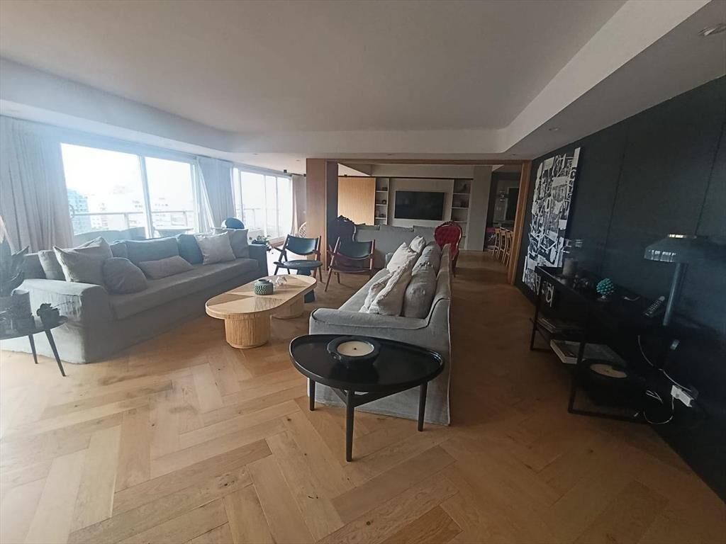 Leyenda Patria, piso alto, 288 m2 24 m2 terrazas, gge x3