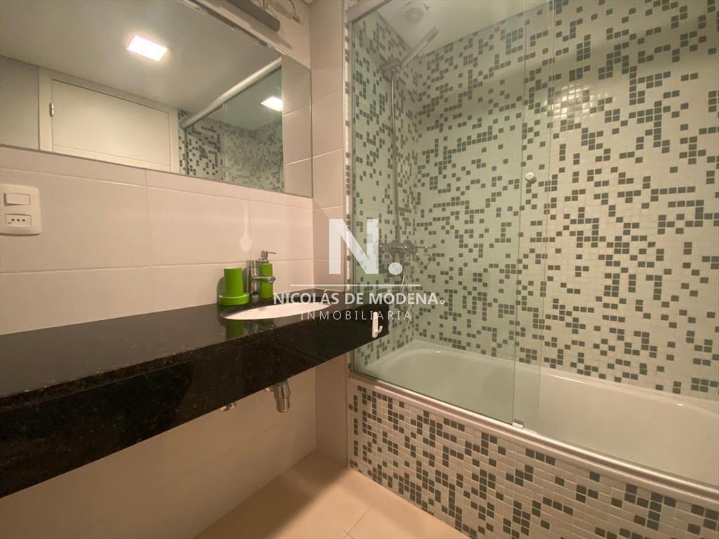 Comodo apartamento de 3 dormitorios en torre de categoria e