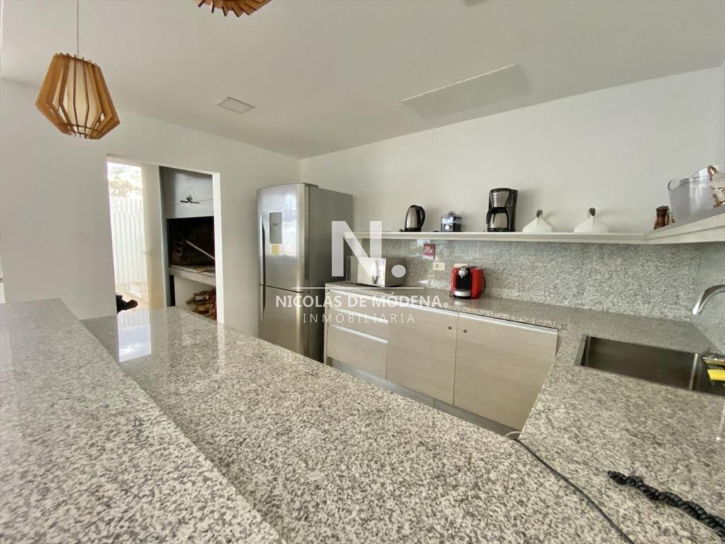 En venta apartamento de 1 dormitorio con gran espacio en Ma