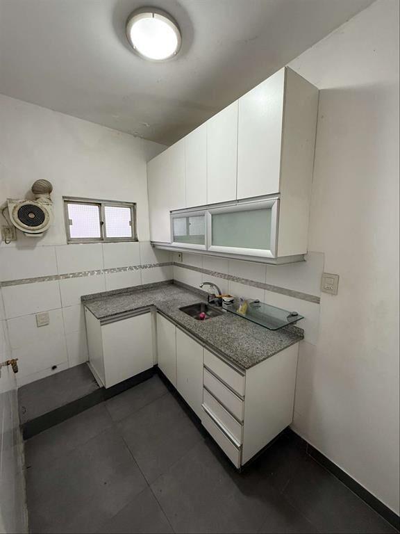 ALQUILER APARTAMENTO 1 DORMITORIO POCITOS AL FRENTE CON BAL