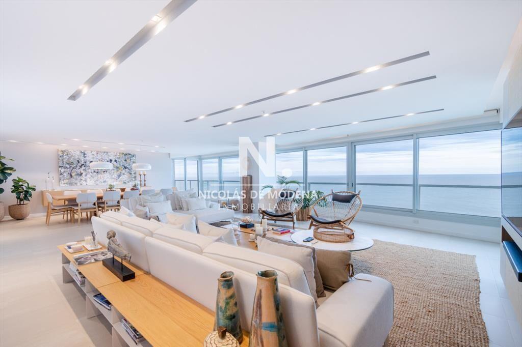 Venta de Increíble departamento unificado en torre Premiun