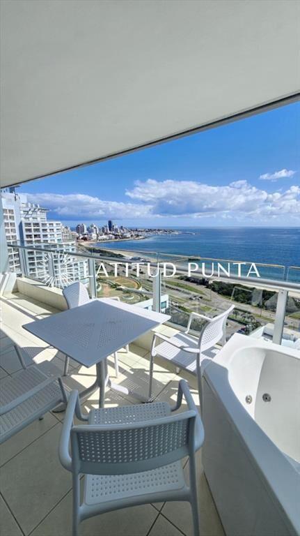 Piso alto en Season, 2 suites