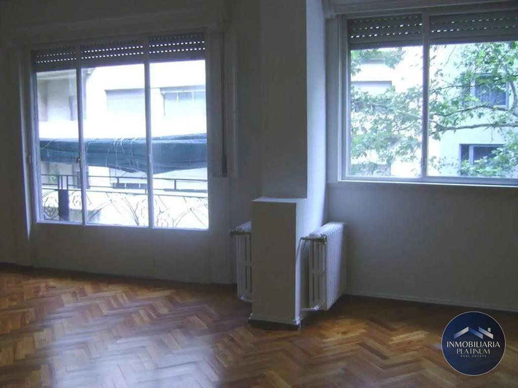 Apartamento en venta c/ cochera en Centro