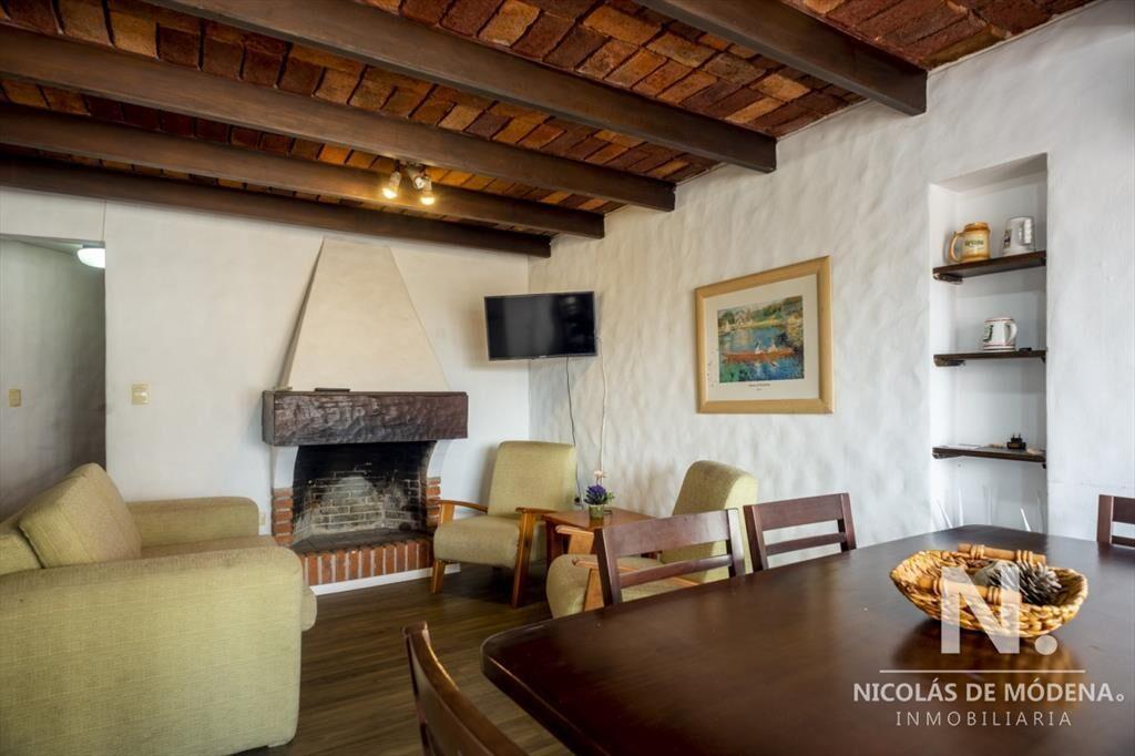 VENTA APARTAMENTO 3 DORMITORIOS Y DEPENDENCIA PENINSULA