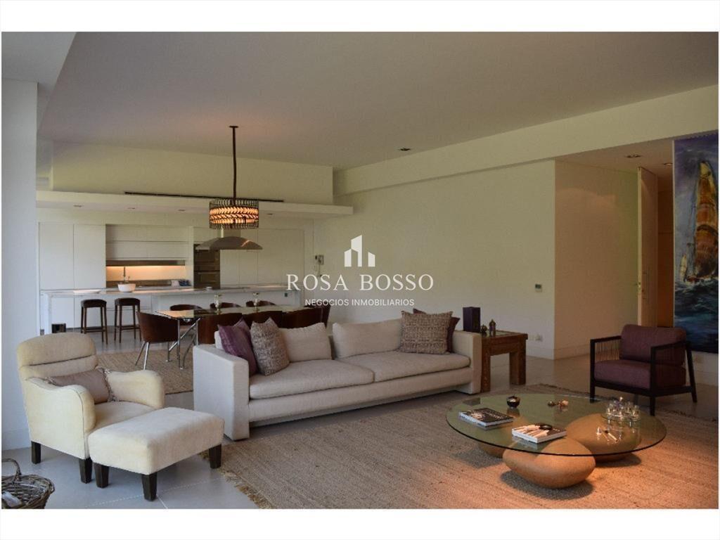 Apartamento en la Brava para la venta.