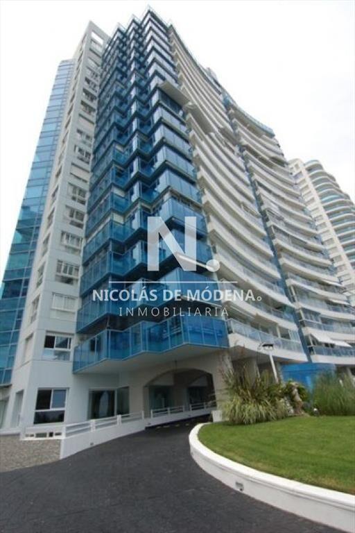 En venta departamento de 3 dormitorios en suite,