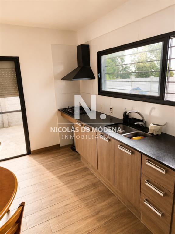 En venta casa de 2 dormitorios en Barrio 4H,