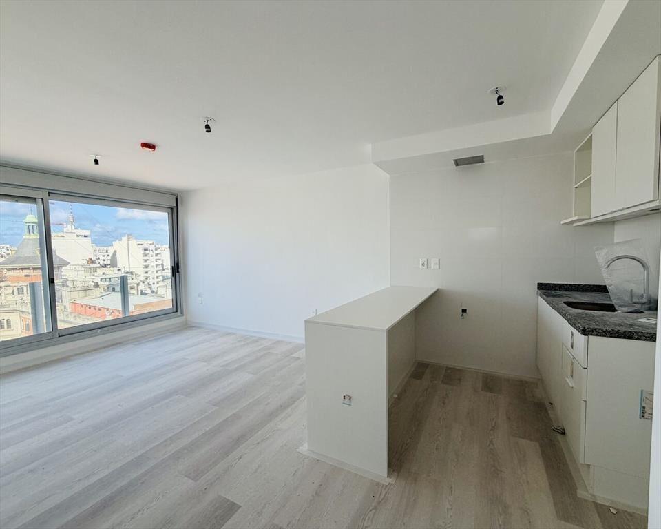 Venta apartamento 1 dormitorio al frente en Cordon a estren
