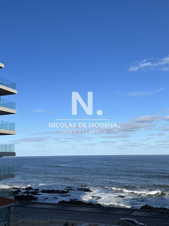 Departamento en Peninsula en Venta de dos Punta