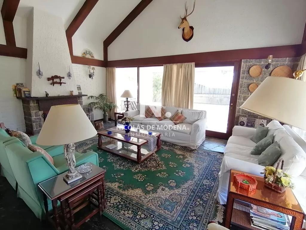 Oportunidad imperdible, hermosa casa