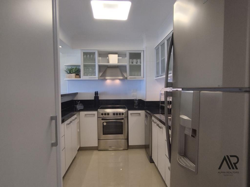 Apartamento en venta de 3 dormitorios c/ cochera en P. B...