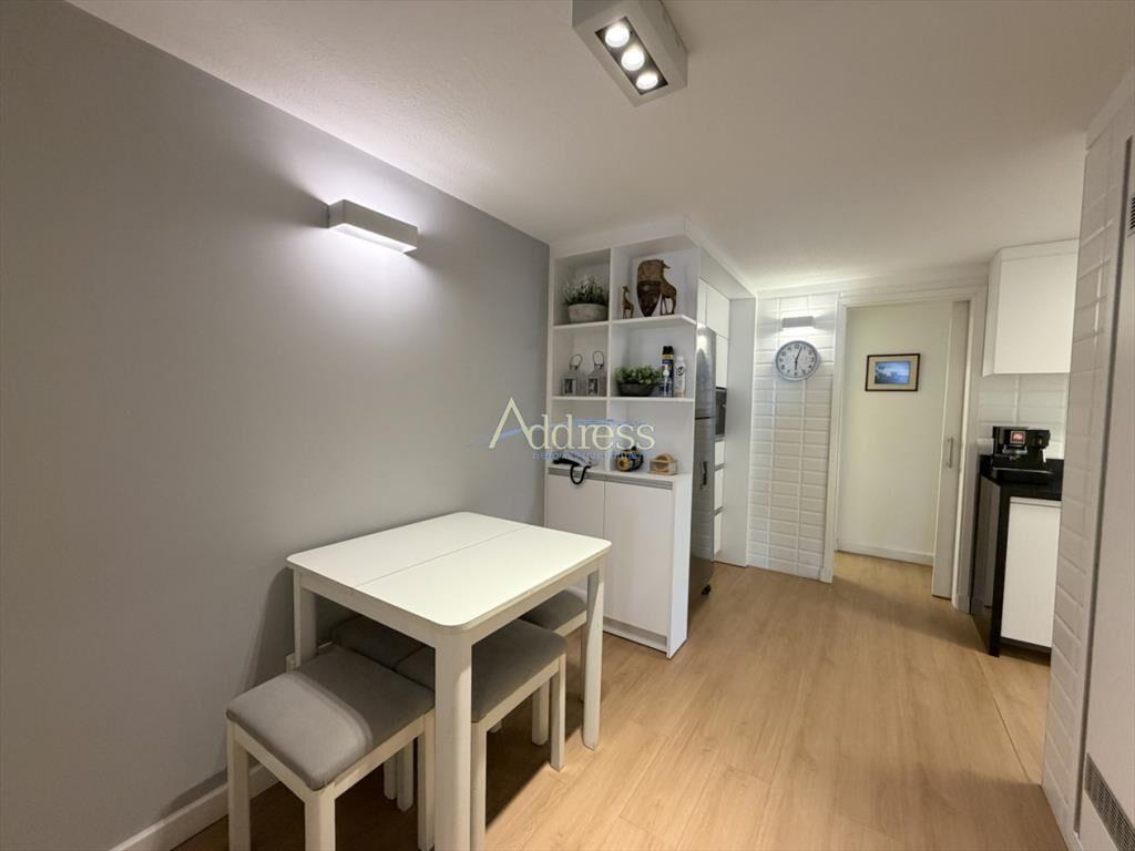 Apartamento en venta de 4 dormitorios con vista
